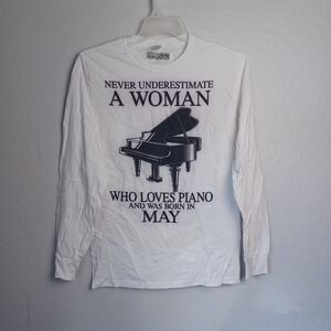 NEVER UNDERESTIMATE A WOMAN Women's Shirt Long Sleeve Size S Color White